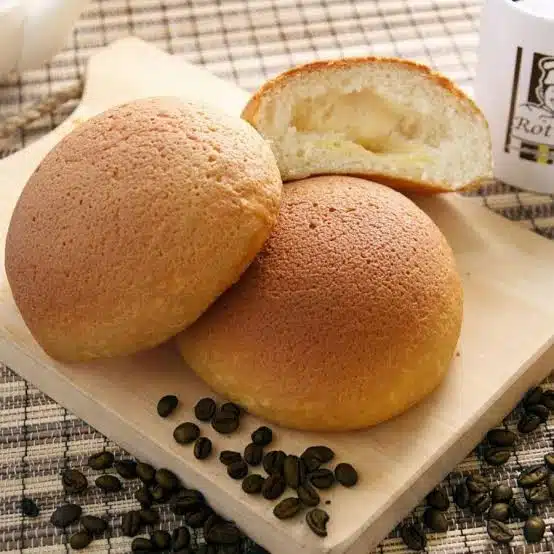 gambar tiga roti boy - kue dari tepung maizena