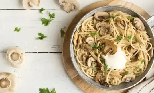 spaghetti kuah susu jamur