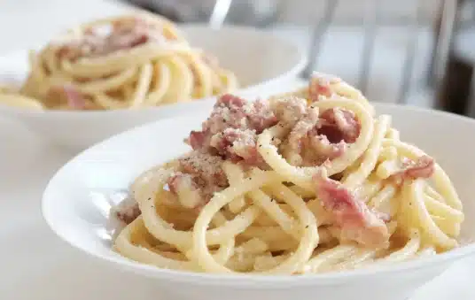 spaghetti kuah susu keju bacon