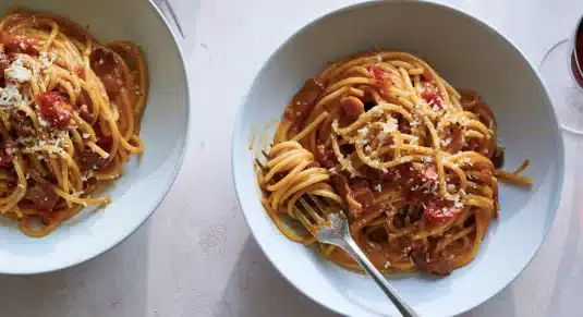 spaghetti kuah susu saus tomat