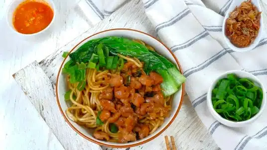 Resep Mie Ayam Yamin Dengan Kuah Kaldu Egafood